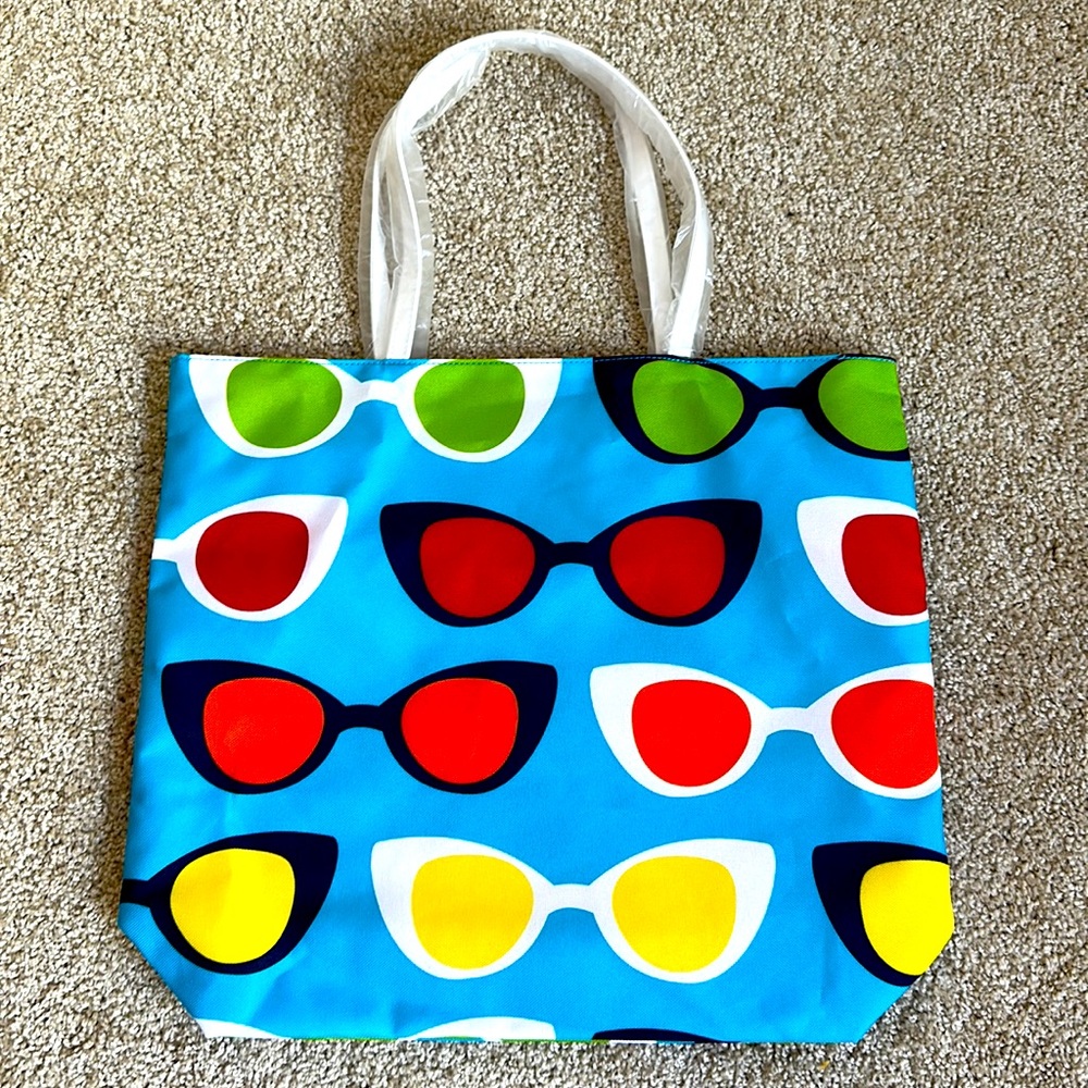 Estée Lauder Lisa perry tote